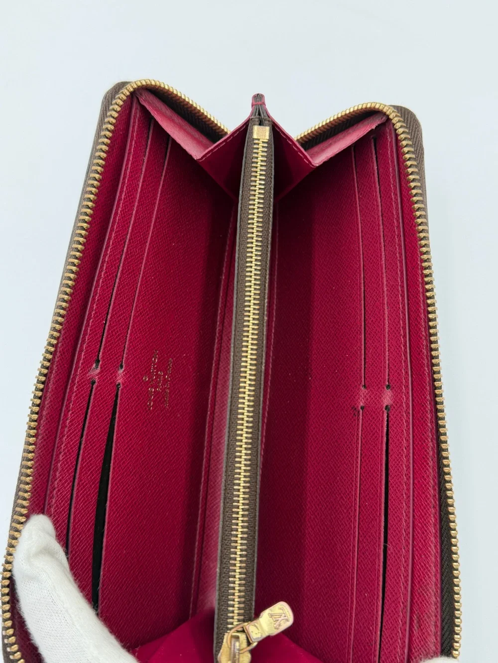 LV Monogram Clemence Zip-Around Wallet Fuschia Interior Great Condition 🤎💗 - Picture 2 of 13